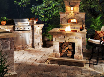 Outdoor Kitchens and Fireplaces